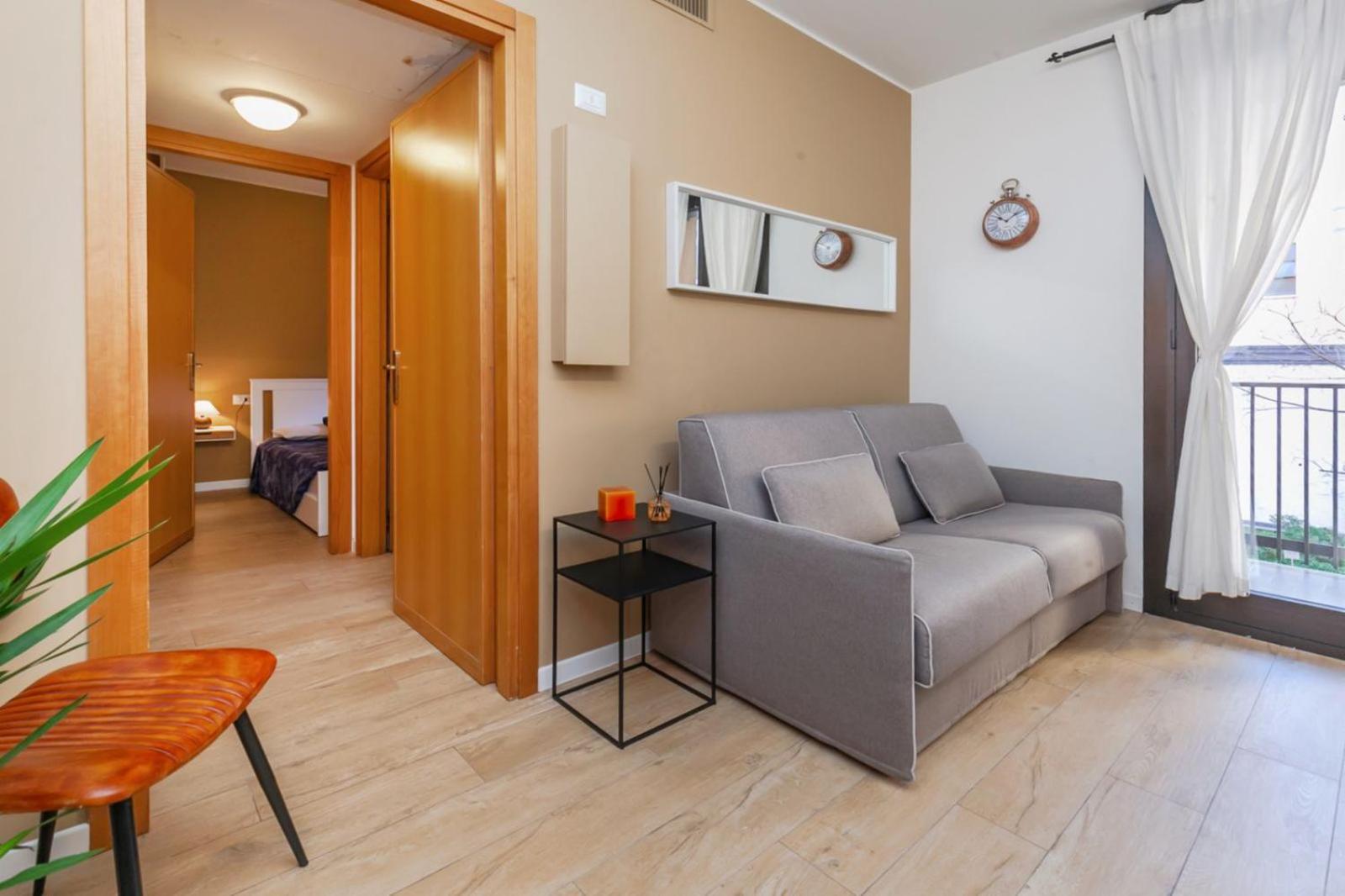 "Easy Peasy Apt" 200 Meters To Metro Milan Exterior photo